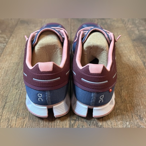 On Cloud Women's Running Shoes Mulberry/Velvet Women Sz 8.5 - Picture 3 of 8